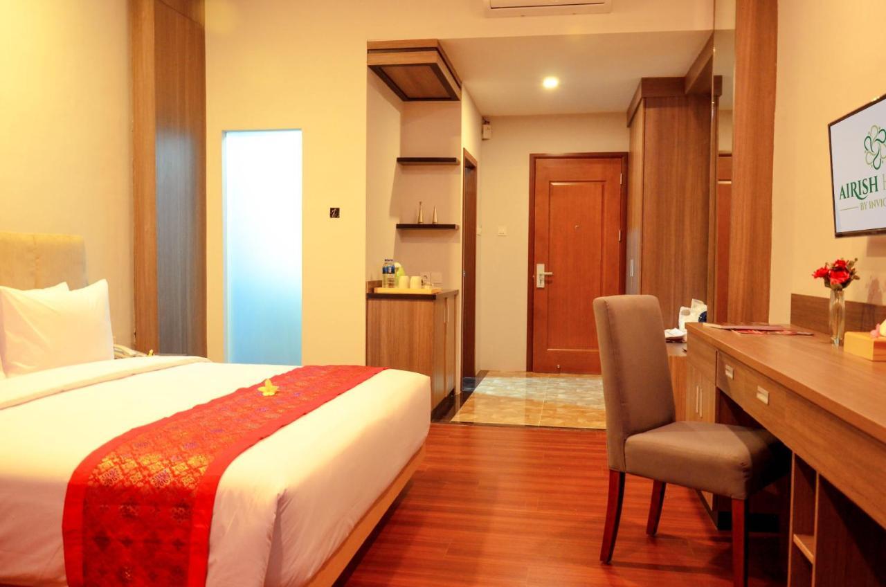 Airish Hotel Palembang Exterior foto